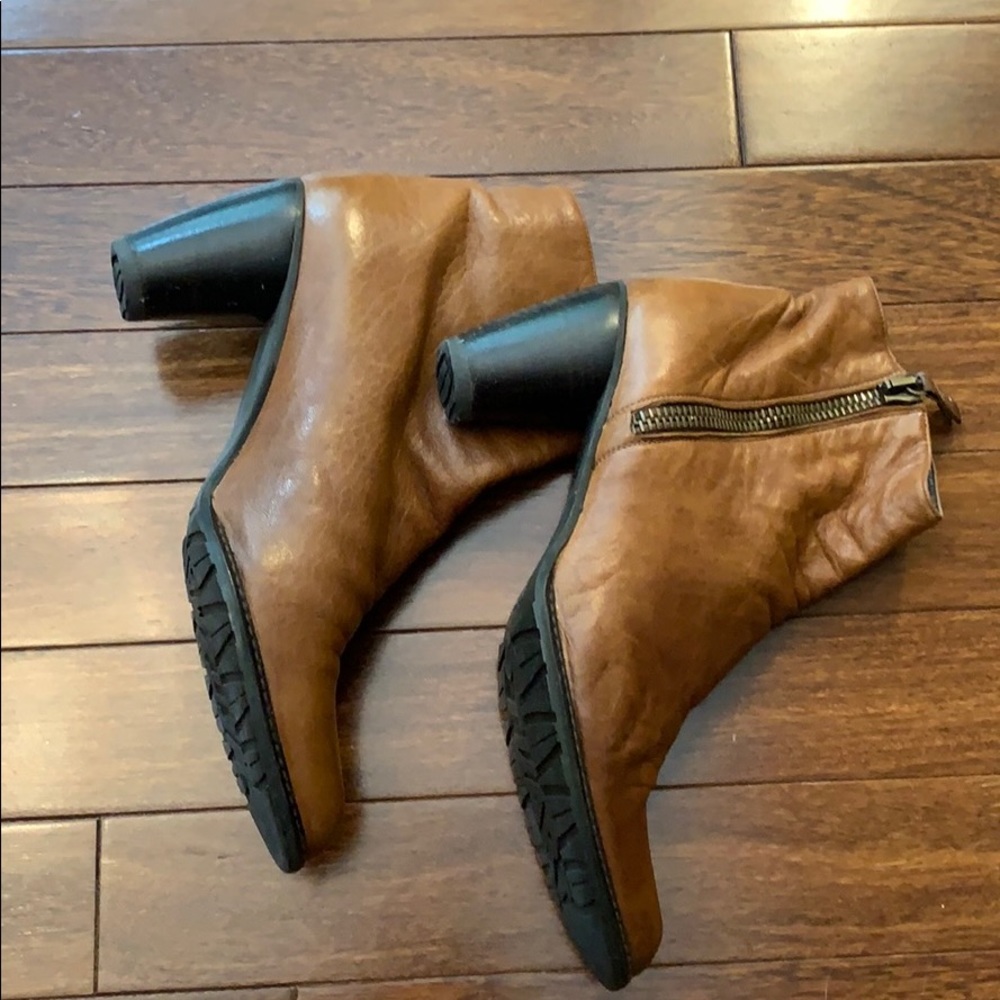 Stuart Weitzman leather ankle boots
